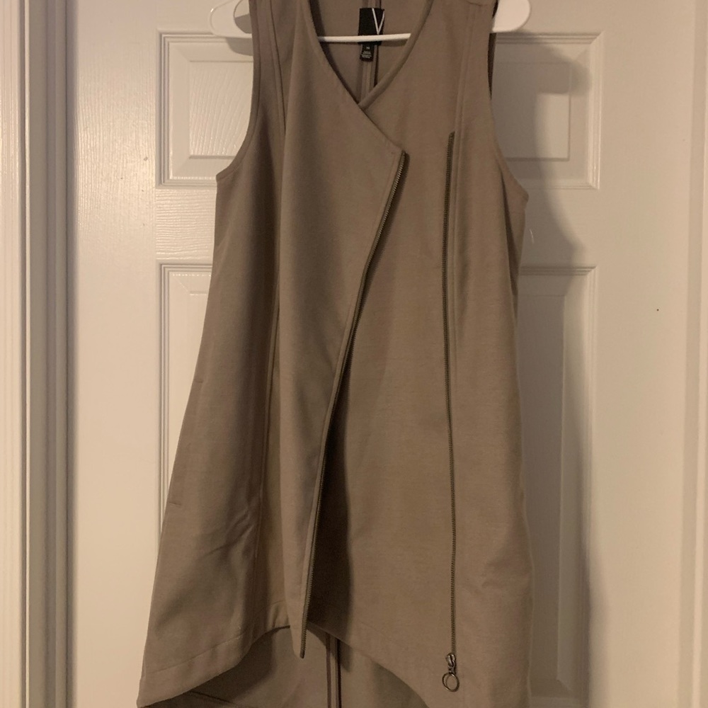 Jacket - Picture 2 of 4